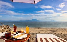 Sari Nadi Beach